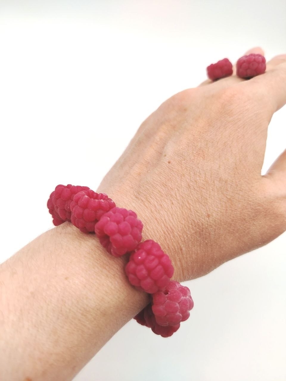 Bransoletka maliny handmade z kolczykami – biżuteria z glinki polimerowej