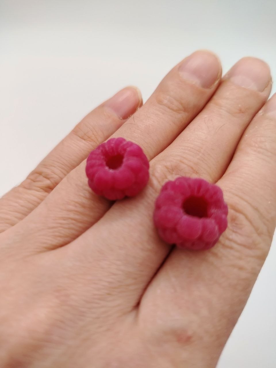Bransoletka maliny handmade z kolczykami – biżuteria z glinki polimerowej